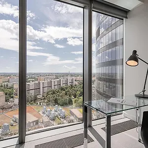 Rentplanet - Sky Tower Apartament