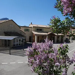 Auberge de jeunesse L'oustaou 