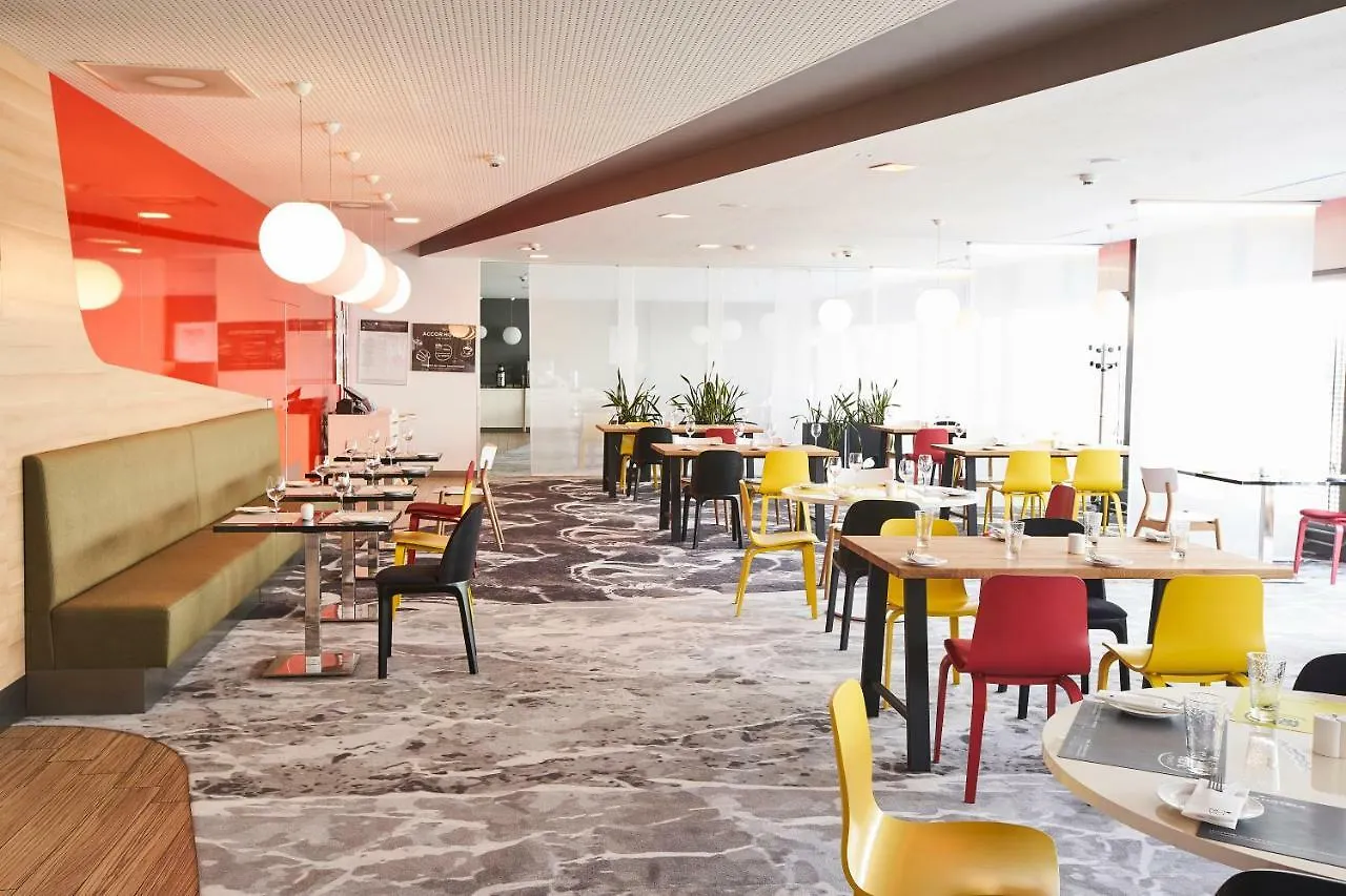 מלון Novotel Wroclaw City